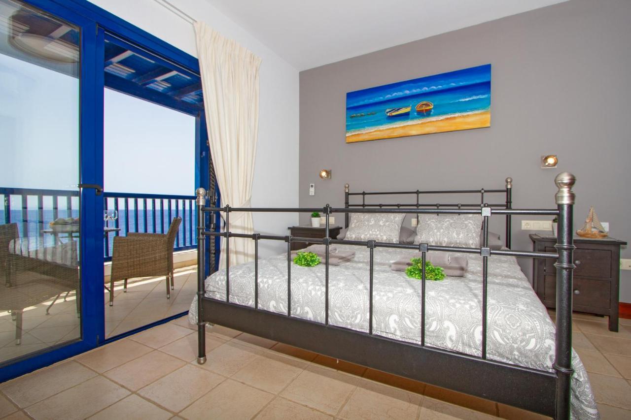 Atlantis Villa ปูแอร์โตกาเลโร ภายนอก รูปภาพ